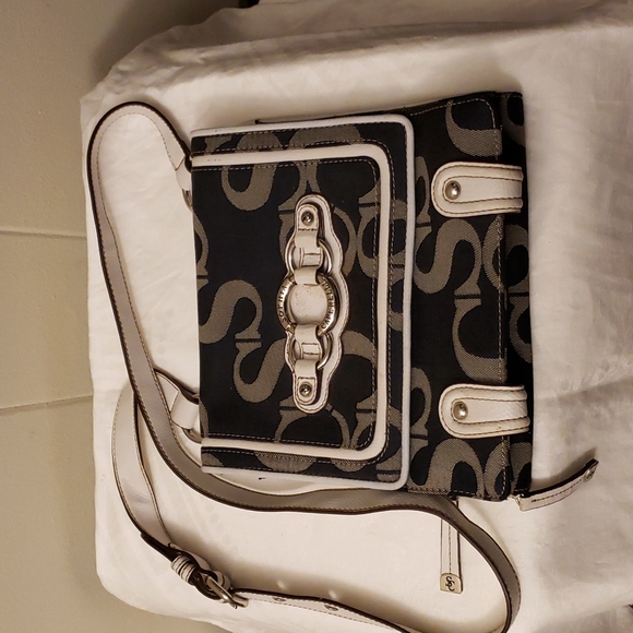 Sophia Caperelli Cross Body Purse - Picture 1 of 4